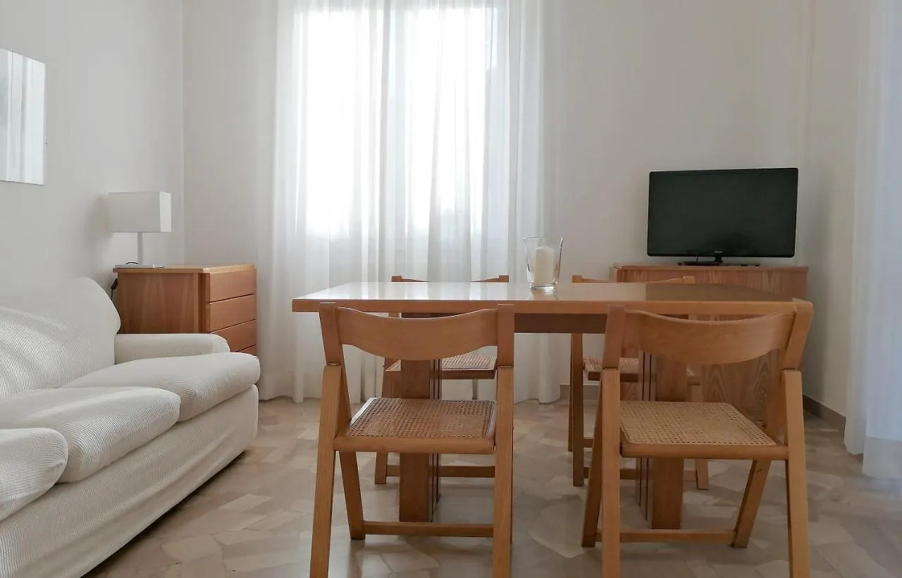 דירה קומו Casa Di Wheeny איטליה