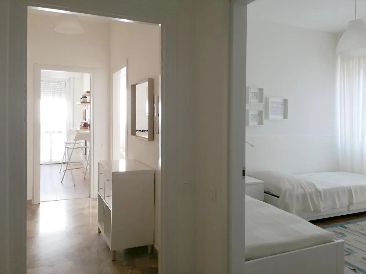 דירה קומו Casa Di Wheeny איטליה
